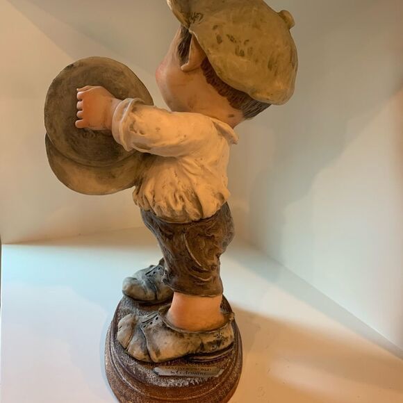 Darling Boy Figurine by Armani - Picture 5 of 7